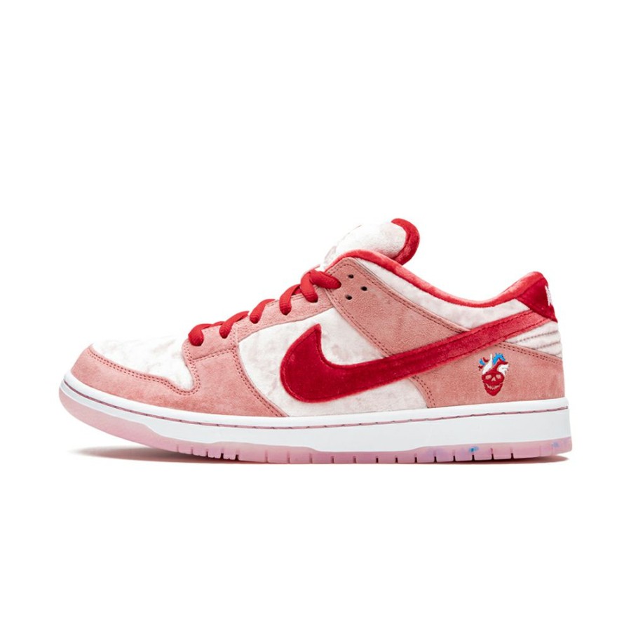 Sneakers * | Clearance Nike Sb Dunk Low Strangelove Skateboards (Regular Box)